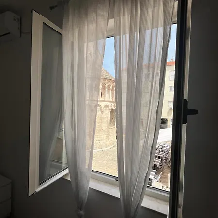 Liberta In Old Center * زادار