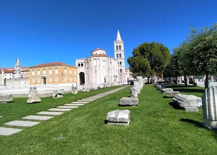 Liberta In Old Center * Задар