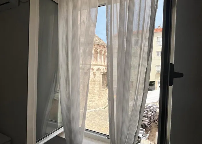 Liberta In Old Center * Задар